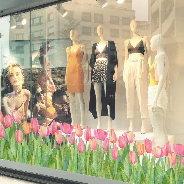 Αυτοκόλλητο βιτρίνας Spring tulips 11002-0